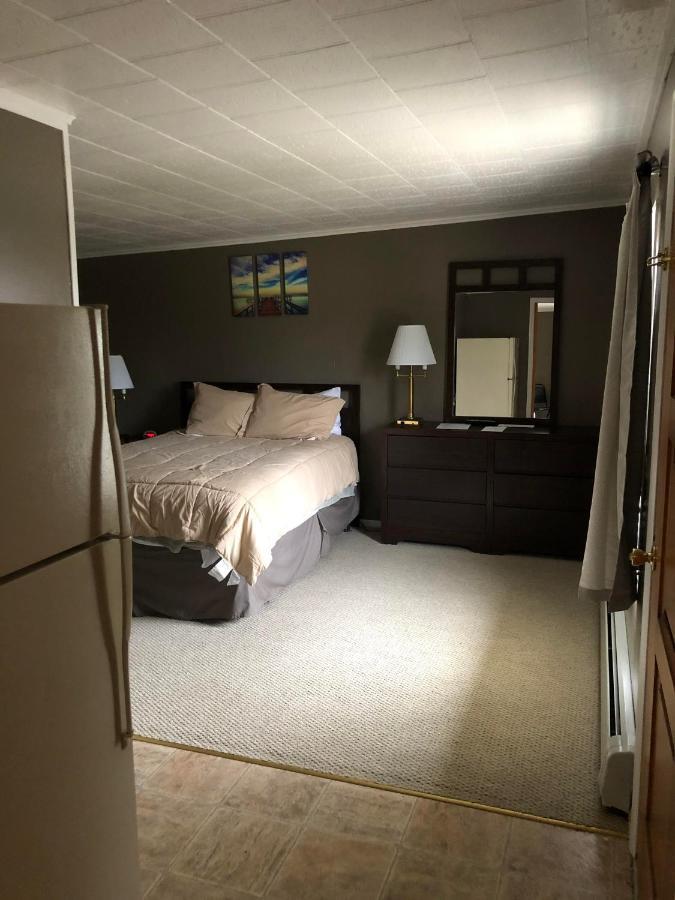 Oakes Motel 2*